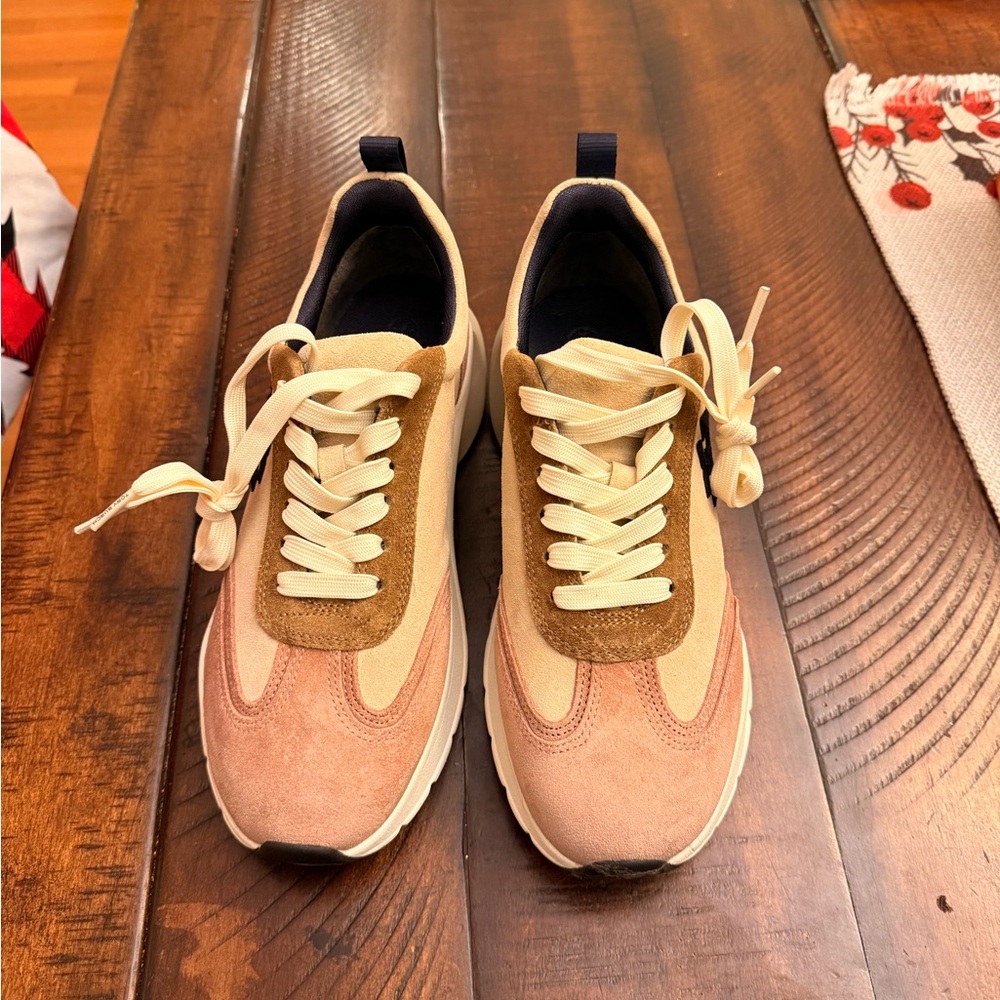 Tory Burch Women's Sneakers in Tan and Cream